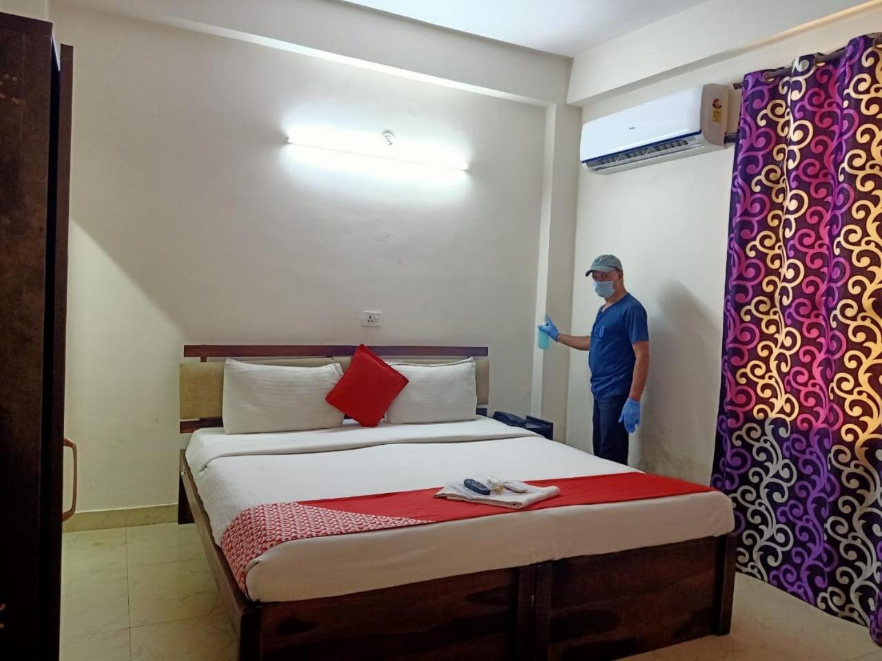 Oyo Triage Home Stay Noida Exterior photo